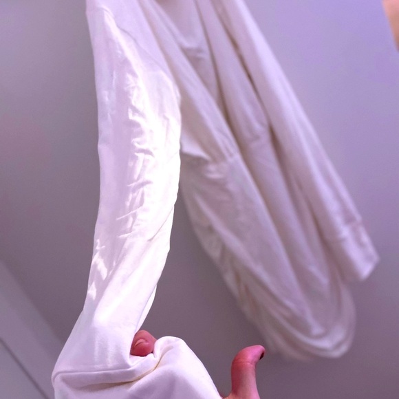 Elegant backless White Draped Dress - Picture 11 of 14